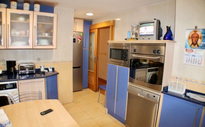 Apartment - Bestaande bouw - Benidorm - Colonia Madrid