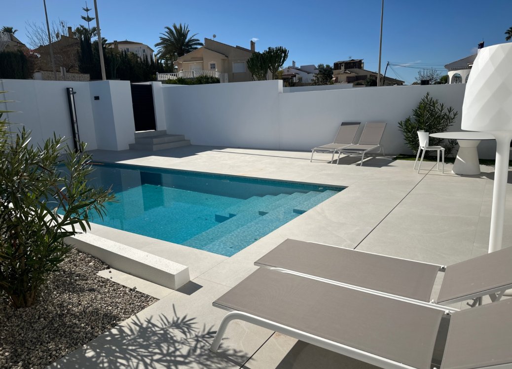 Bestaande bouw - Villa - Ciudad Quesada