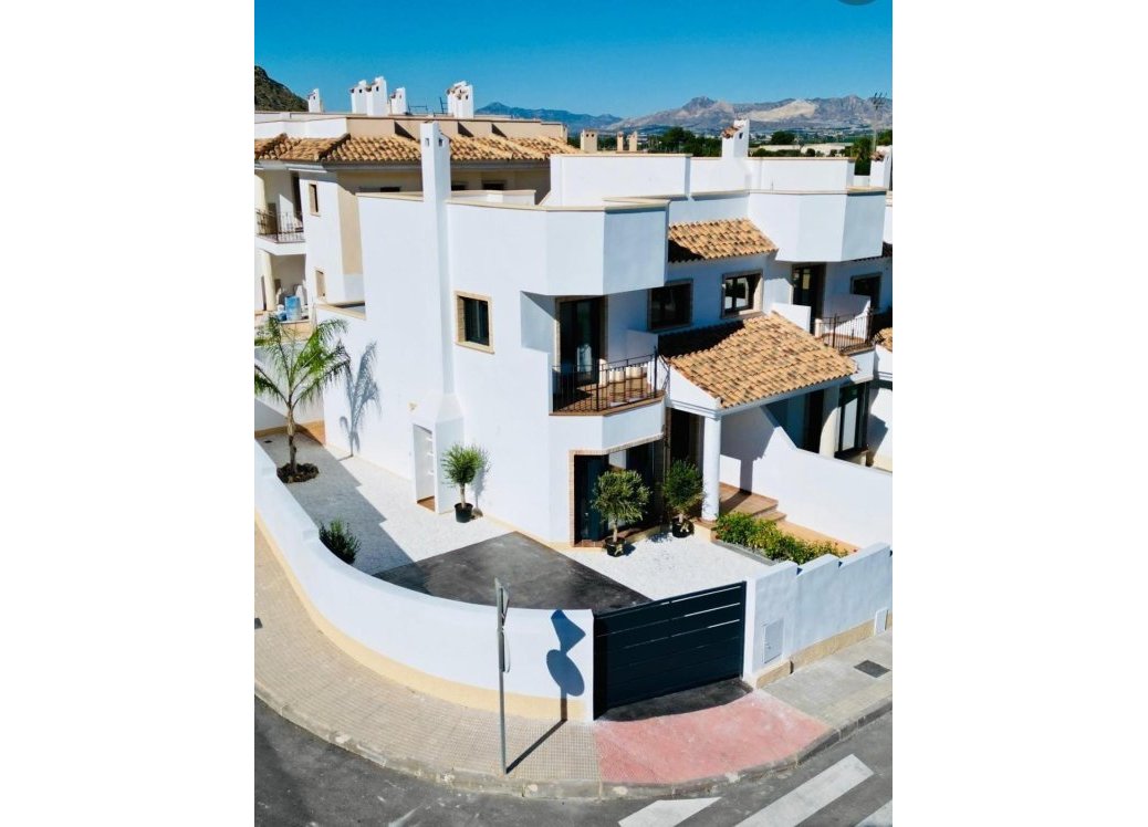 Obra nueva - Bungalow - Cox - San Fernando