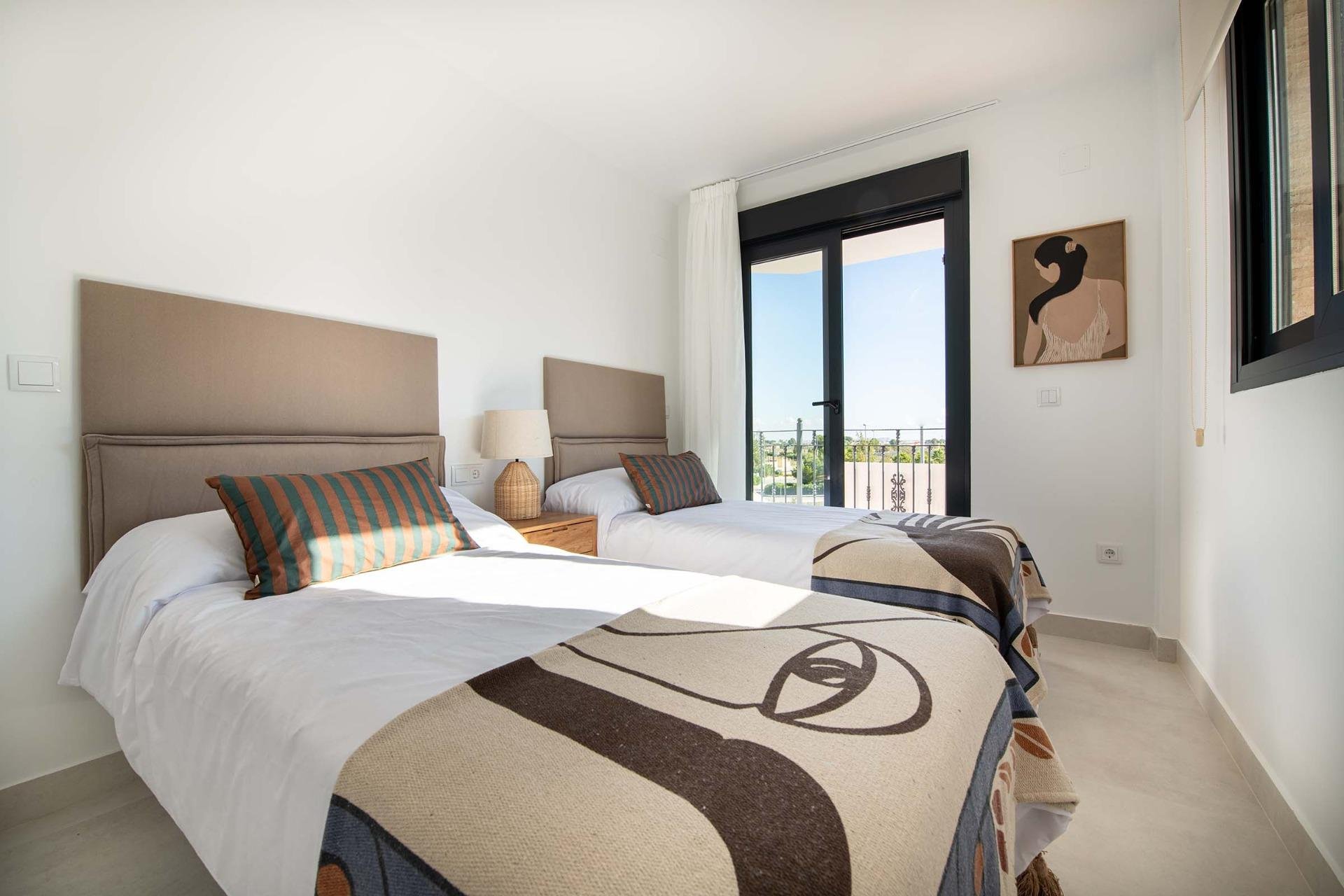 Obra nueva - Town House - Cox - San Fernando