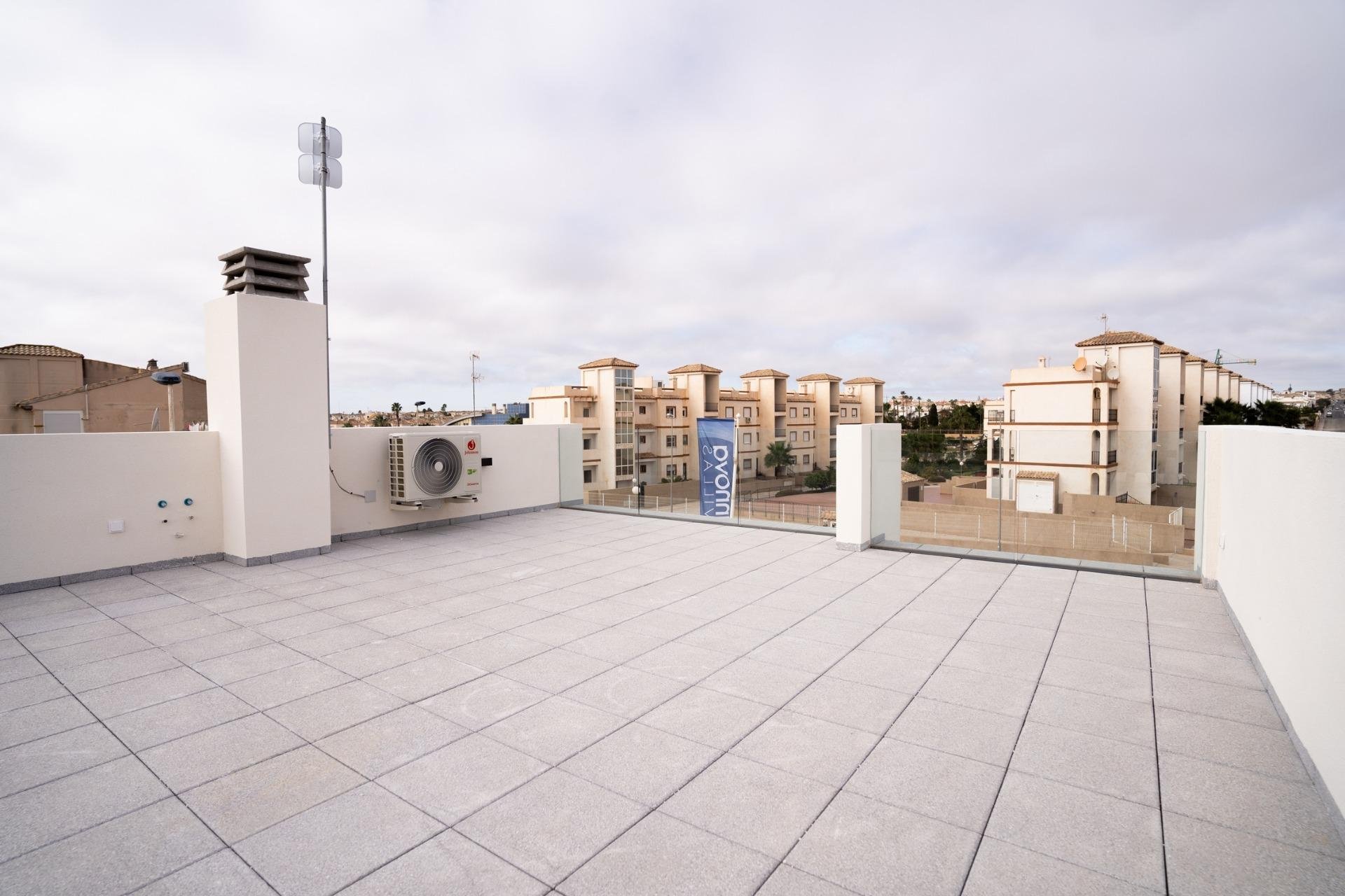 Obra nueva - Town House - Orihuela Costa - Entre golf