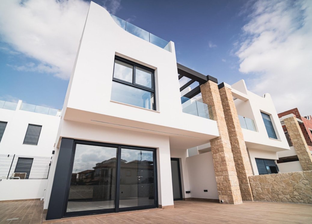 Obra nueva - Villa - Orihuela Costa - Punta Prima