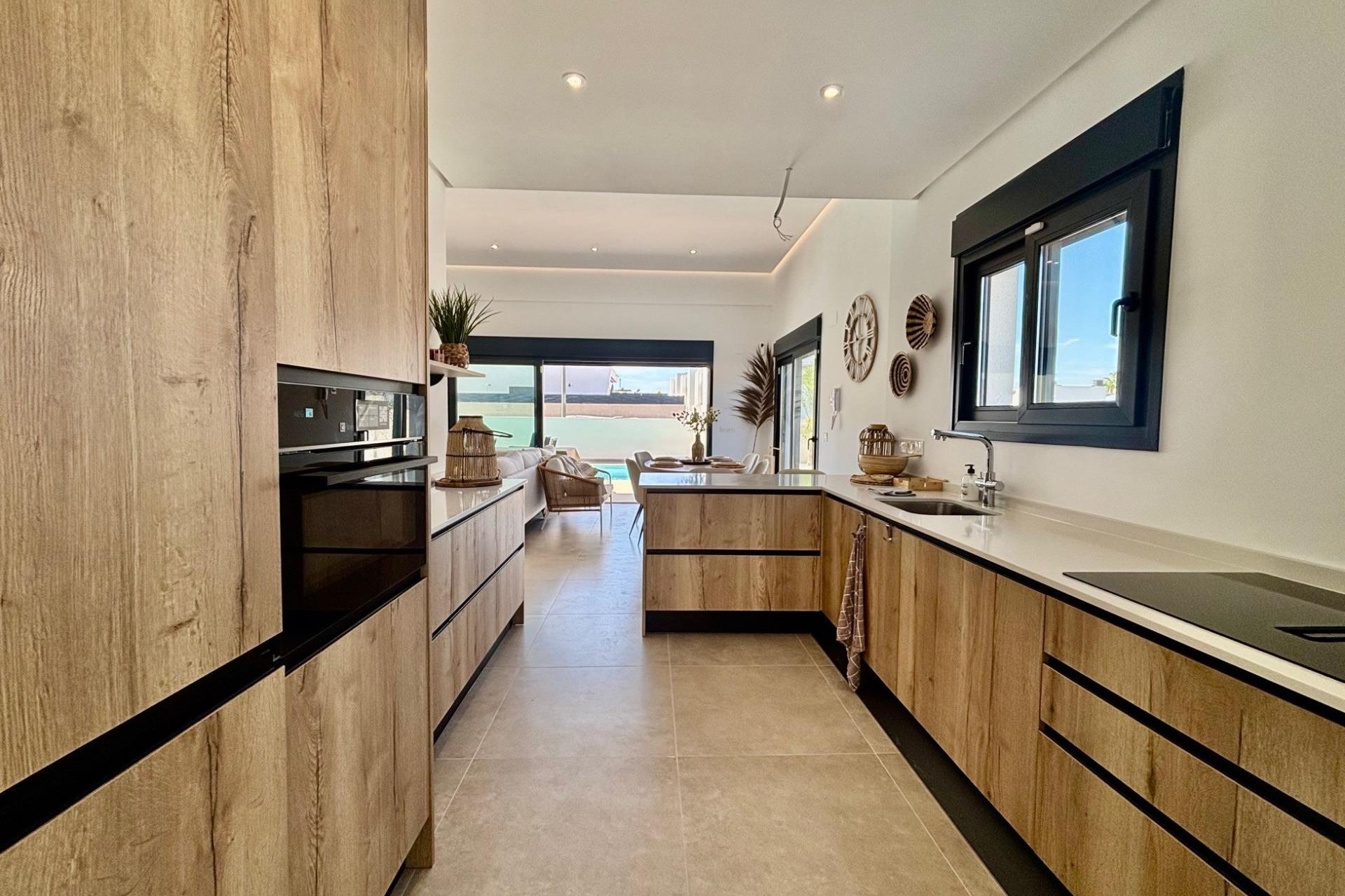 Obra nueva - Villa - Rafal - polideportivo