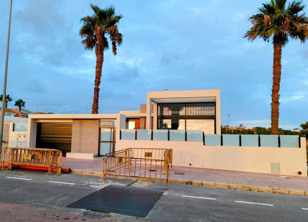 Obra nueva - Villa - Rojales - Doña Pepa