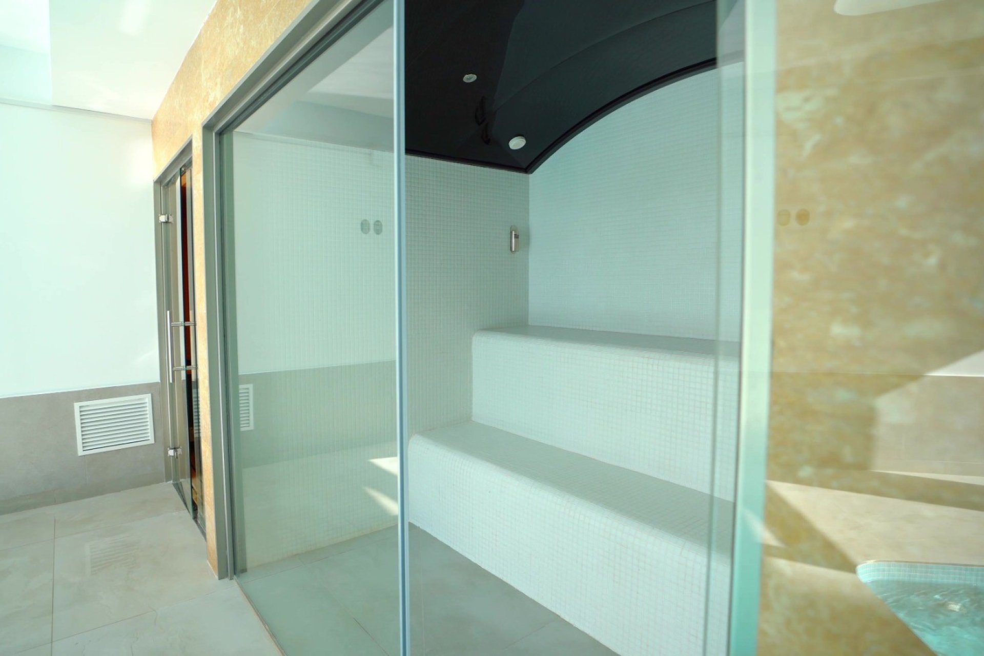 Resale - Apartment - Villajoyosa