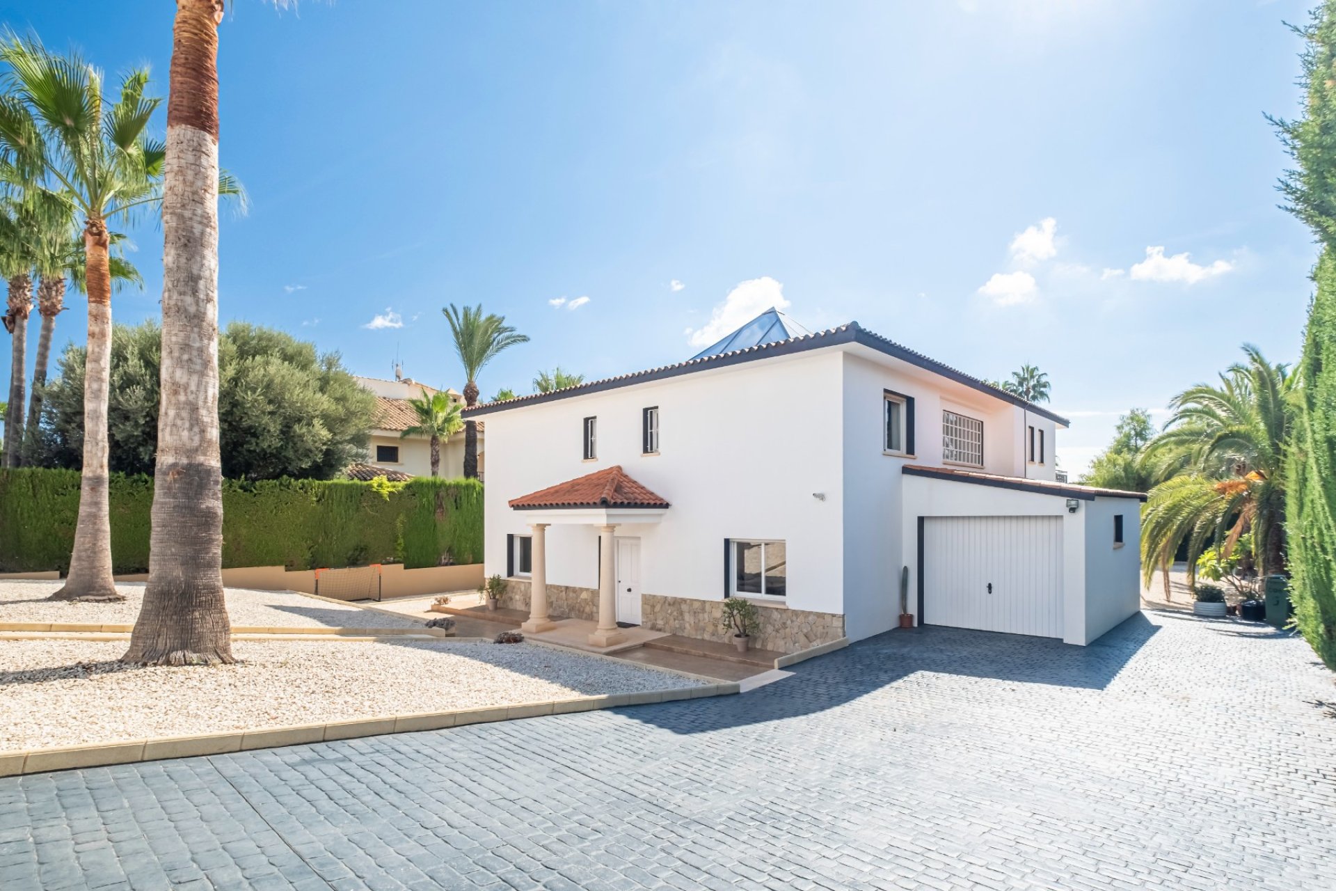 Resale - Villa - Benidorm