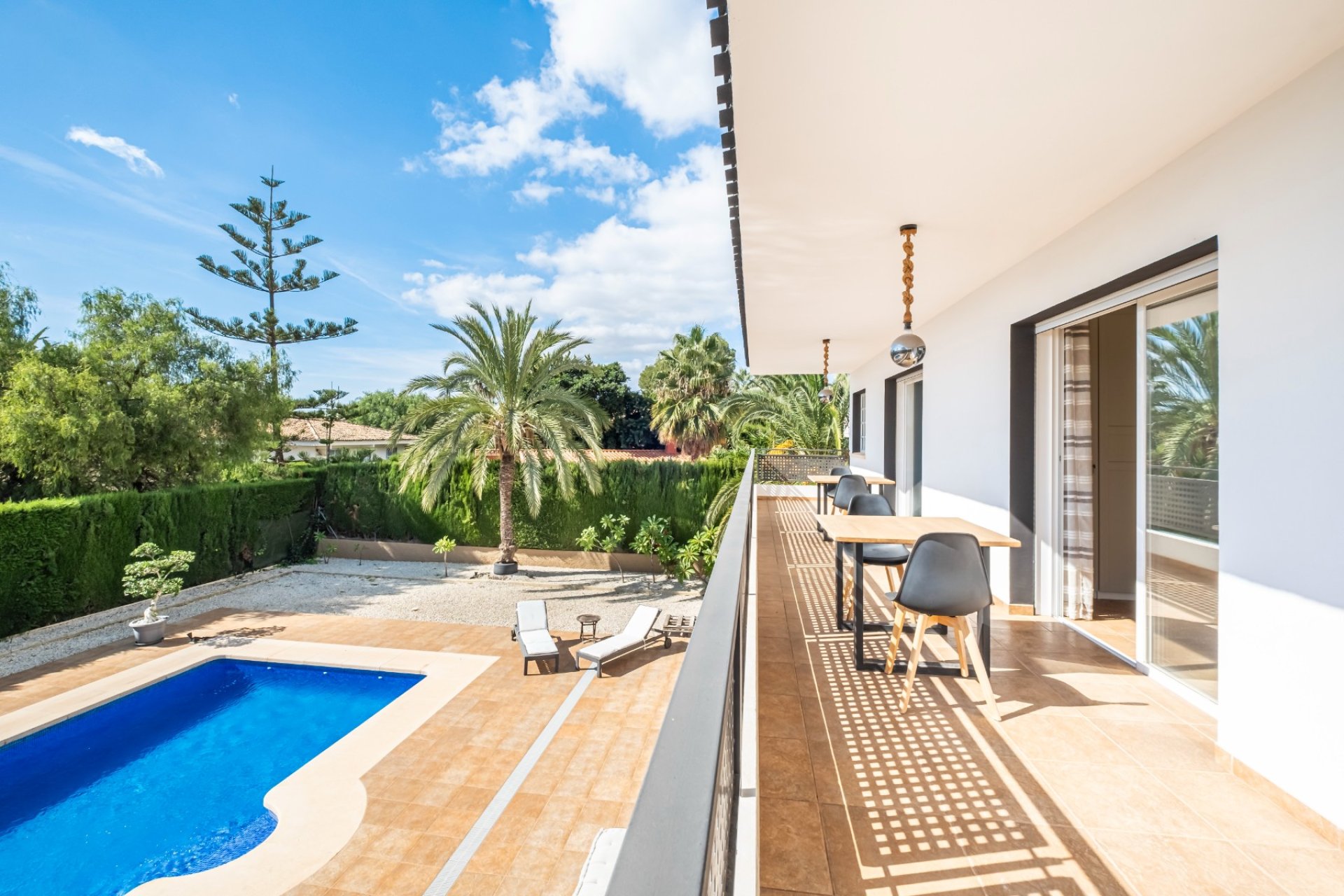 Resale - Villa - Benidorm