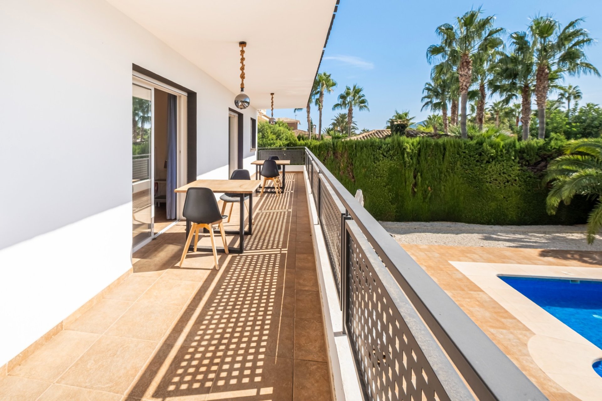 Resale - Villa - Benidorm