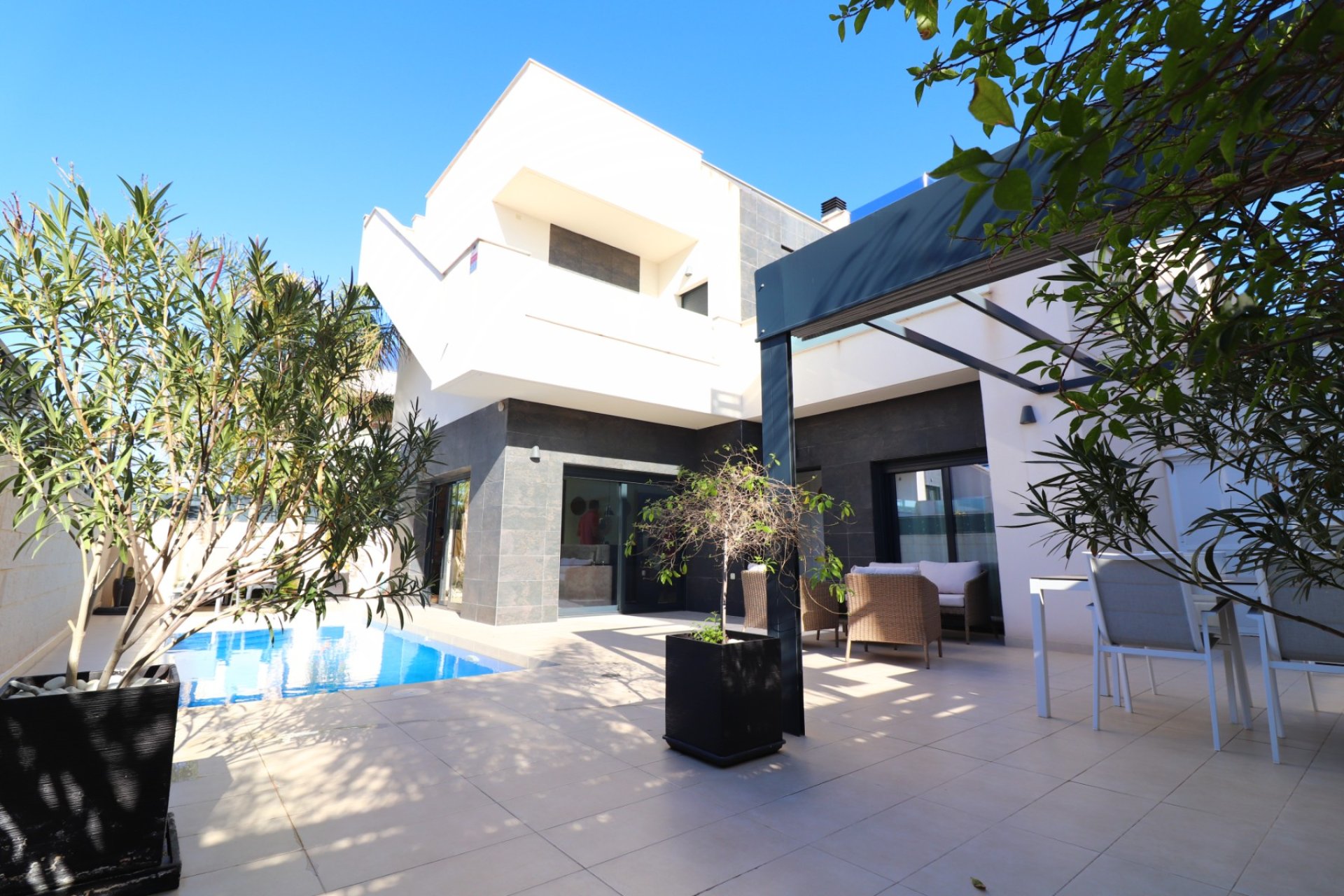 Resale - Villa - Benijofar