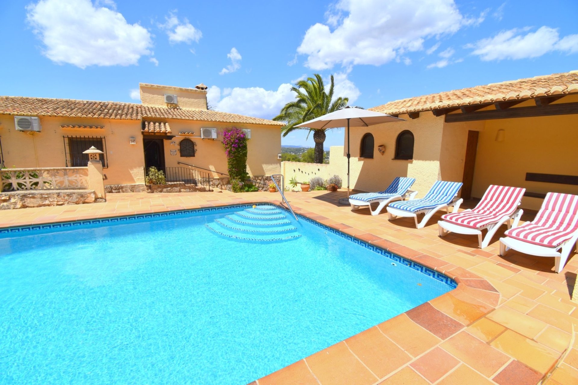 Resale - Villa - Jávea - Montgó
