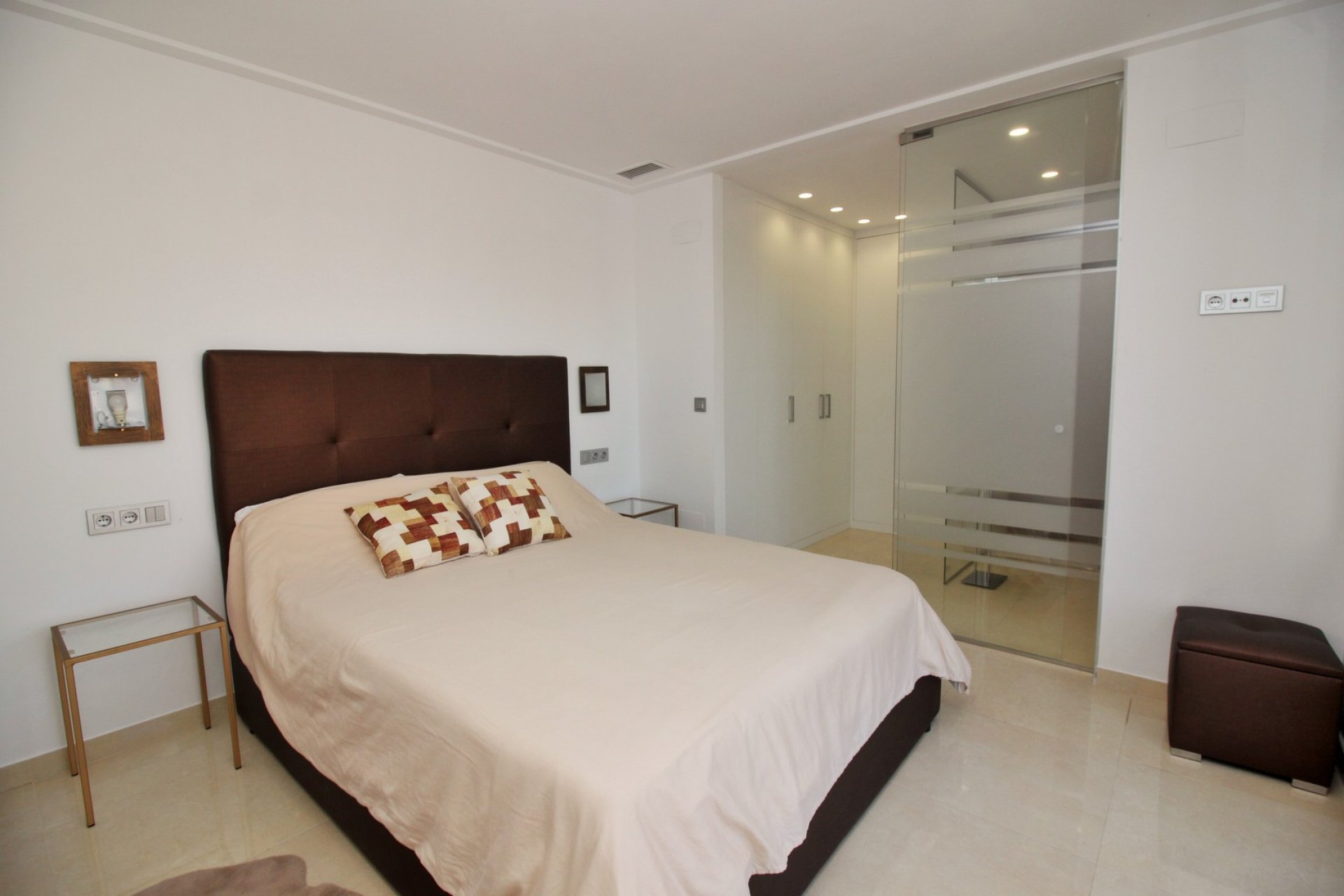 Resale - Villa - Villamartín