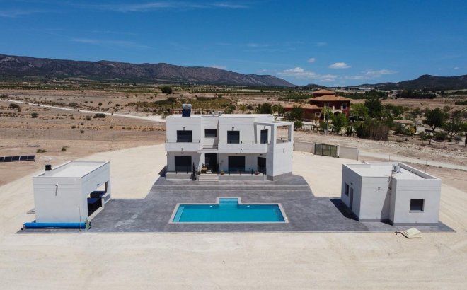 Villa - New Build - Pinoso - NB-81199