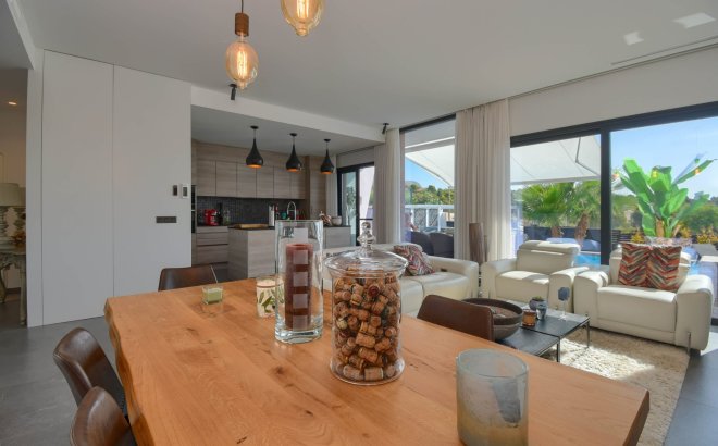 Resale - Villa - Finestrat