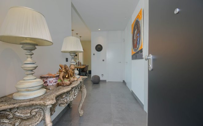 Resale - Villa - Finestrat