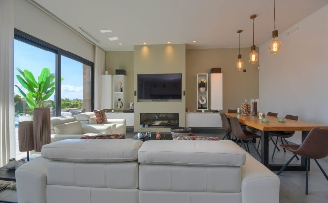 Resale - Villa - Finestrat