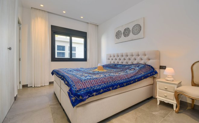 Resale - Villa - Finestrat