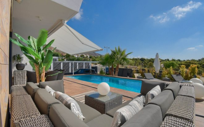 Resale - Villa - Finestrat