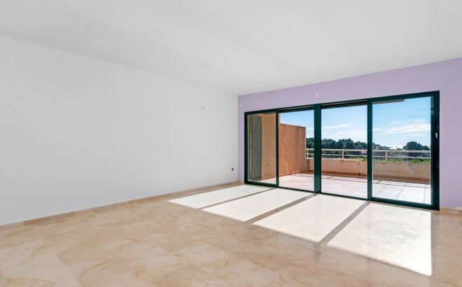 Resale - Apartment - Altea