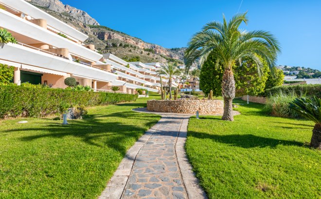 Resale - Apartment - Altea