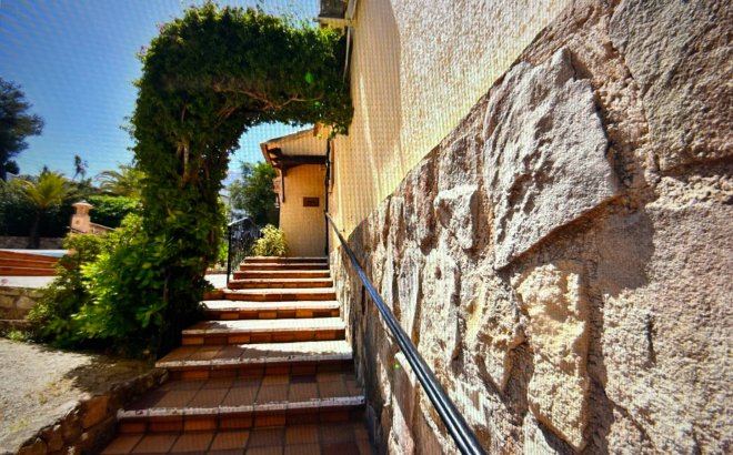 Bestaande bouw - Villa - Jávea - Montgó