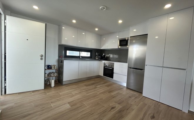 Reventa - Apartment -  - Los Alcázares