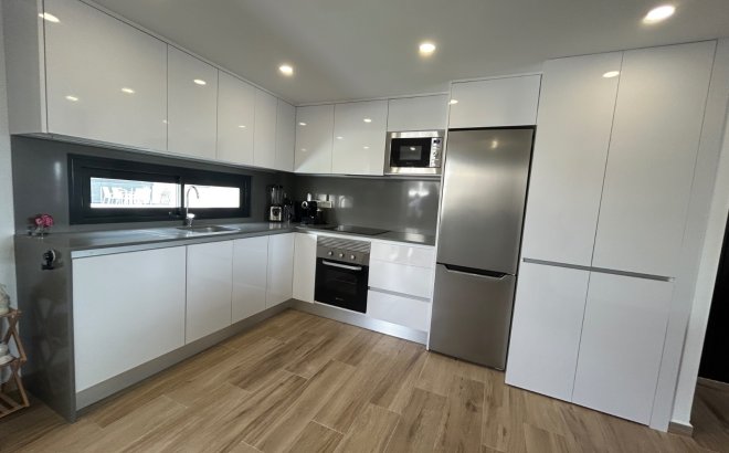 Reventa - Apartment -  - Los Alcázares