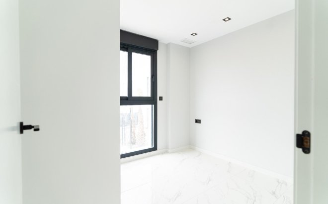 Obra nueva - Villa - Orihuela Costa - Punta Prima