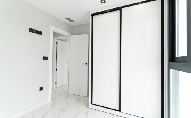 Obra nueva - Villa - Orihuela Costa - Punta Prima