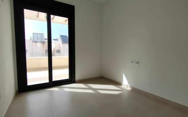 Bestaande bouw - Herenhuis - Torrevieja - El Acequión - Los Náufragos