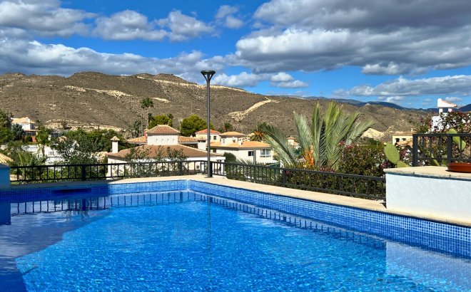 Bestaande bouw - Villa - El Campello - Pueblo Acantilado - Venta Lanuza